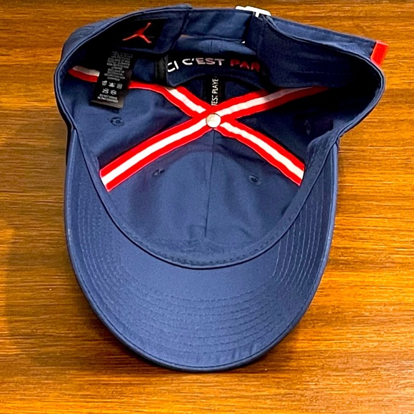 Paris St Germain Jordan X Nike - Paris St Germaine Hat - Picture 3 of 3